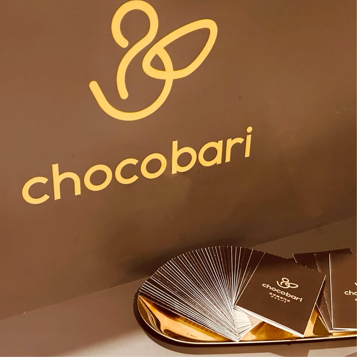 chocobariのロゴとカード