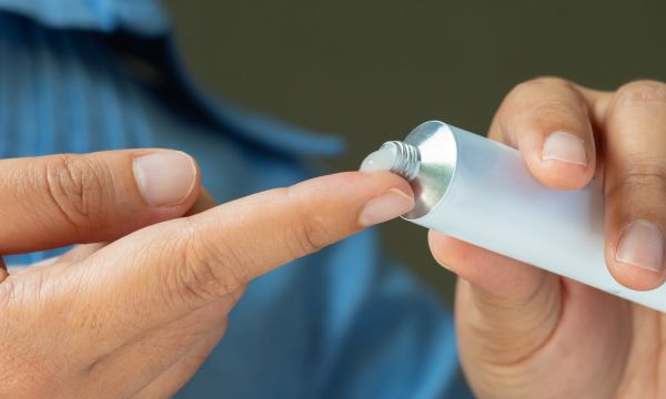 ステロイド剤の塗り薬